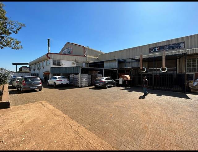 8,000M² WAREHOUSE TO LET IN SPARTAN